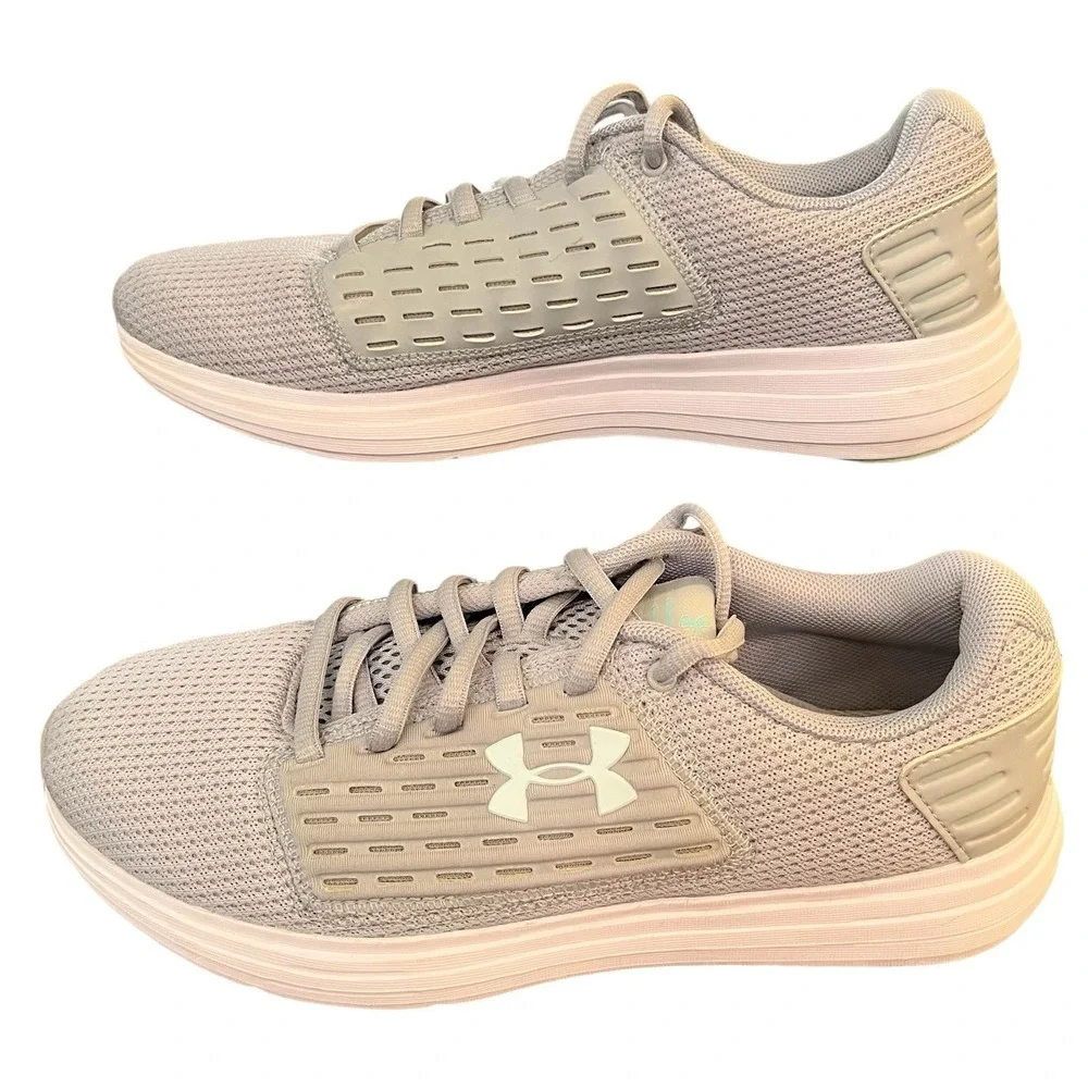 Under Armour Surge SE Womens Size 7 MintGreen Running Shoes Sneakers Jogging Gym